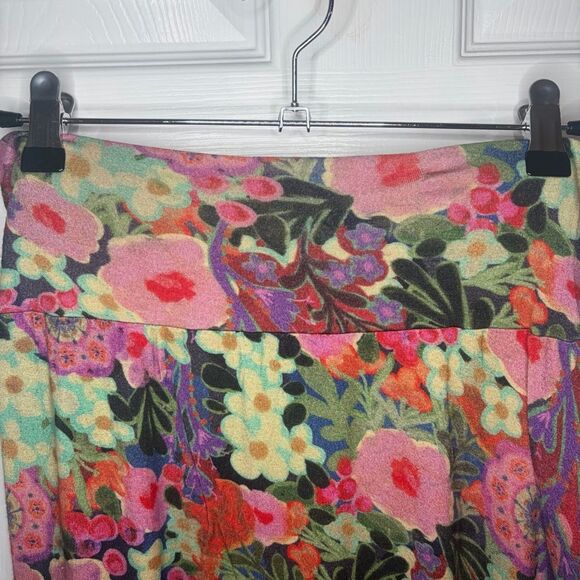Natural Life Live-In-It Knit ButterSoft Floral Mini Skirt Pink Multicolor S NWT - Picture 6 of 12
